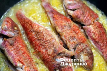 тушить рыбу