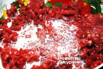 Тефтели с рисом в томатном соусе изображения Тефтели с рисом в томатном соусе изоражения