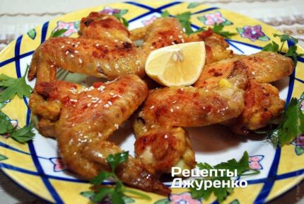 Хрусткі крильця в духовці з каррі та кунжутом