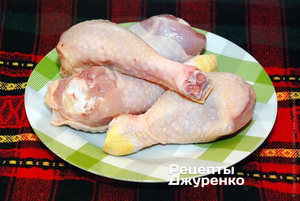 Курячі гомілки.