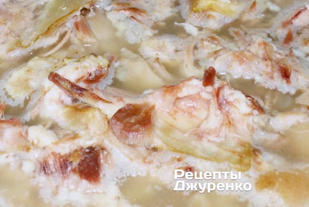 Вкусный холодец застыл.