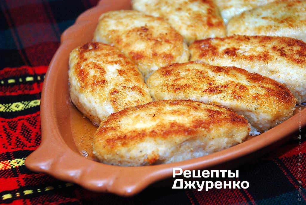 Котлеты из рубленного филе в духовке. Котлеты из куриной грудки. Куриные котлеты. Куриные котлеты в духовке. Котлетки из куриной грудки.