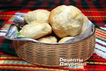 булочки с кунжутом