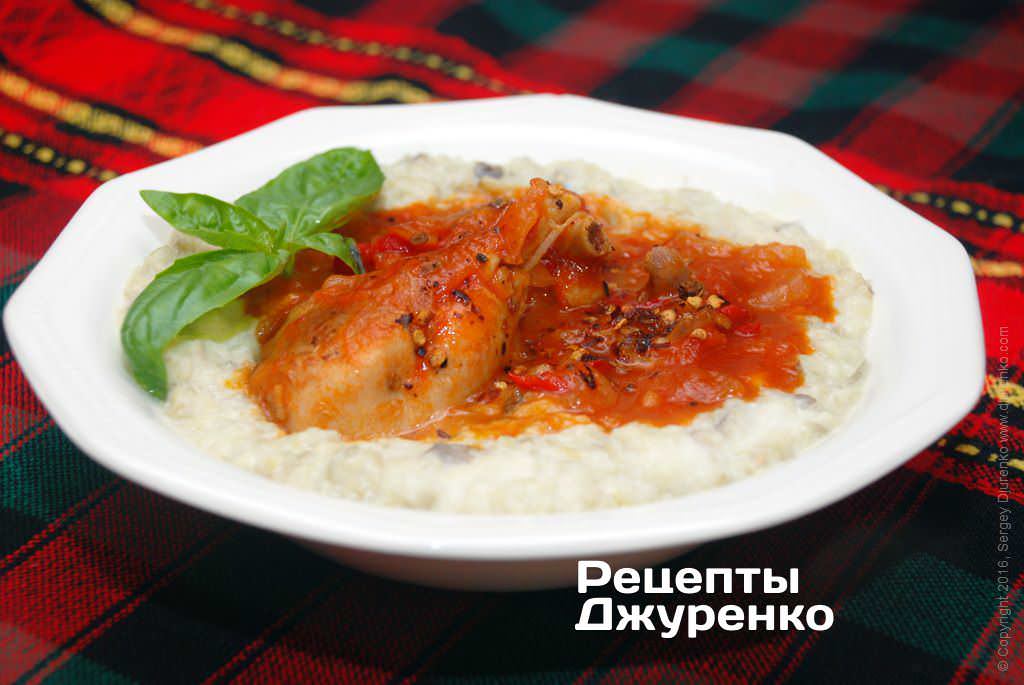  Готова страва Курка з баклажанами по турецькому рецепту Beğendi tavuk. 