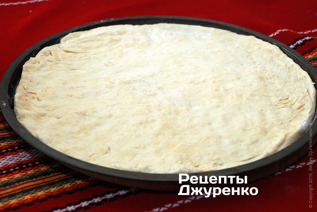 Для піци діаметром 34 см необхідно приготувати близько 400 г тіста.