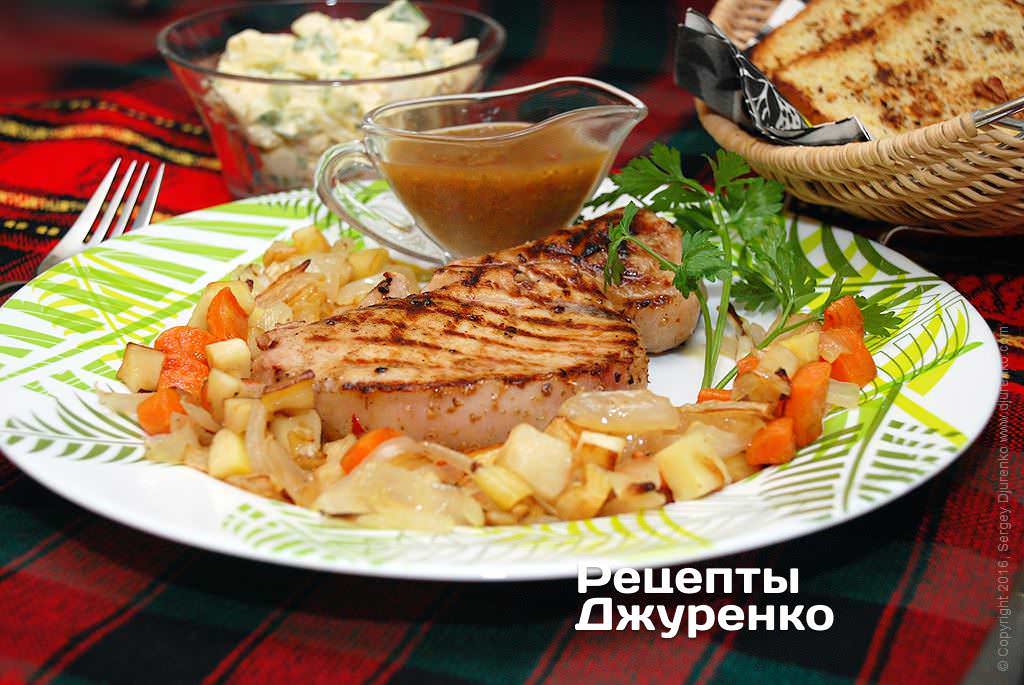 Свинина з ткемалі на грилі