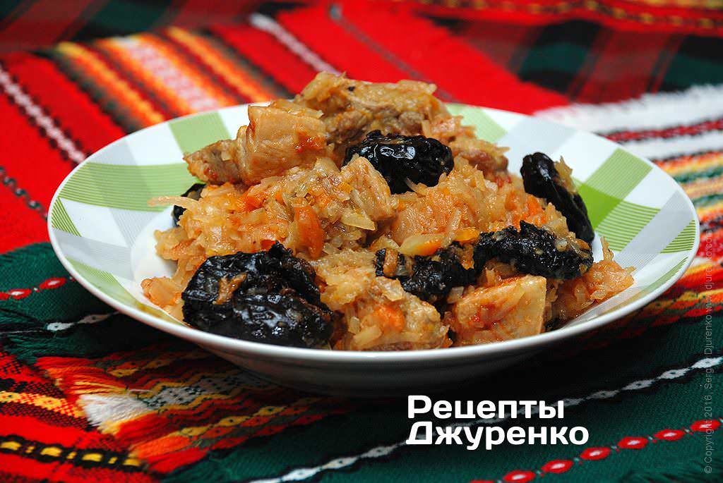 Капуста тушеная с мясом