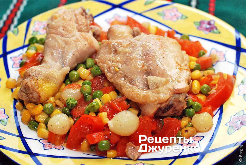 Фото рецепта: Курица с овощами — вкусное рагу из куриного мяса и овощей