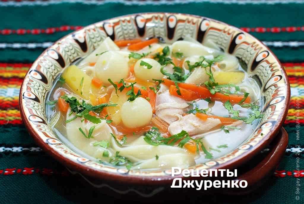 1. Куриный суп с вермишелью и картошкой