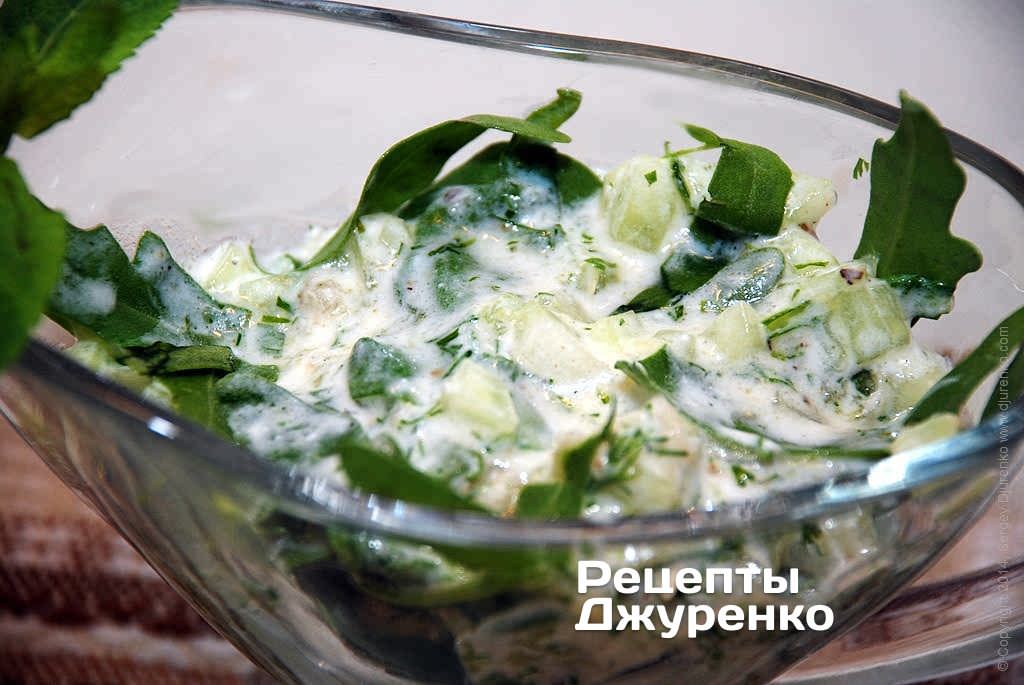 Готова страва Соус з огірками — закуска з часником і кислим молоком