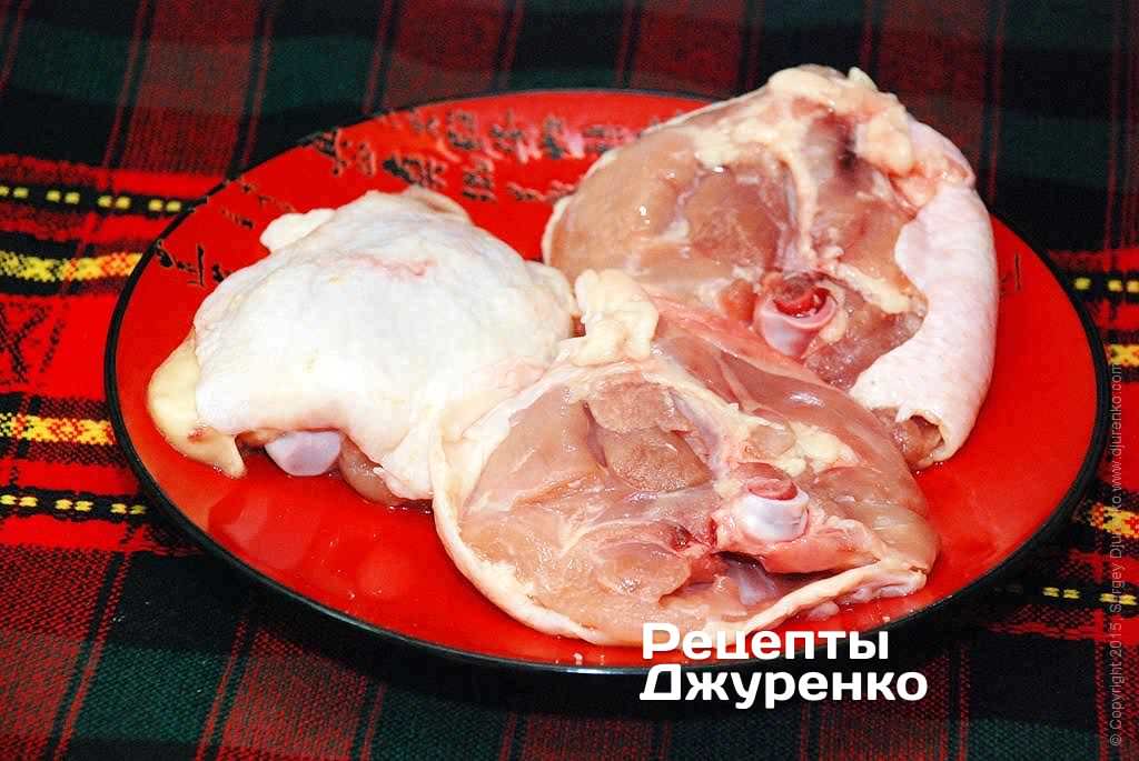 Куриные бедра — самый лучший выбор мяса.