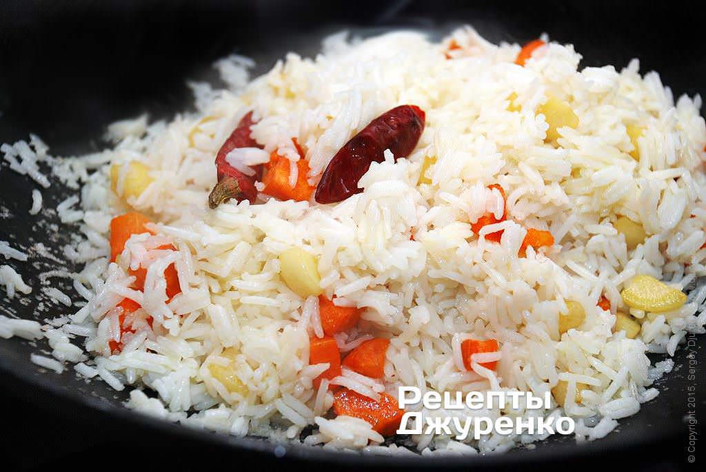 7 rice. Обжаривание риса. Жареная навага с рисом. Рецепт сладкого жареного риса Черкесское блюдо.