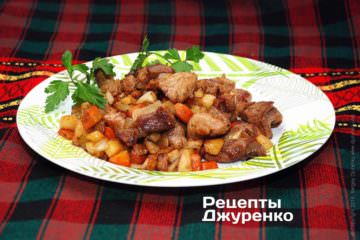 Свинина с луком
