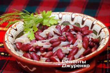 Фасоль с луком