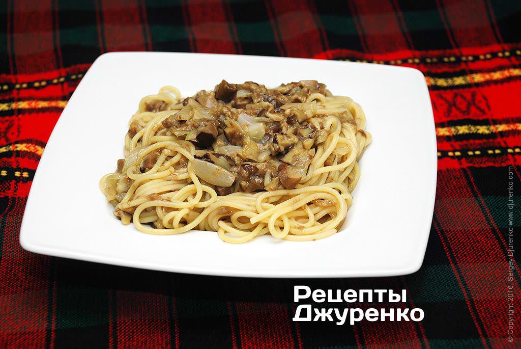 Макароны с грибами