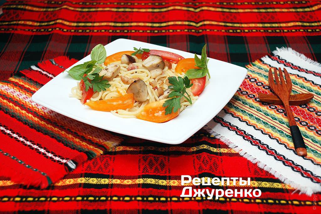 Вкусеые спагетти с грибами готовы