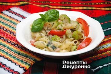 Фото рецепта паста с овощами и курицей