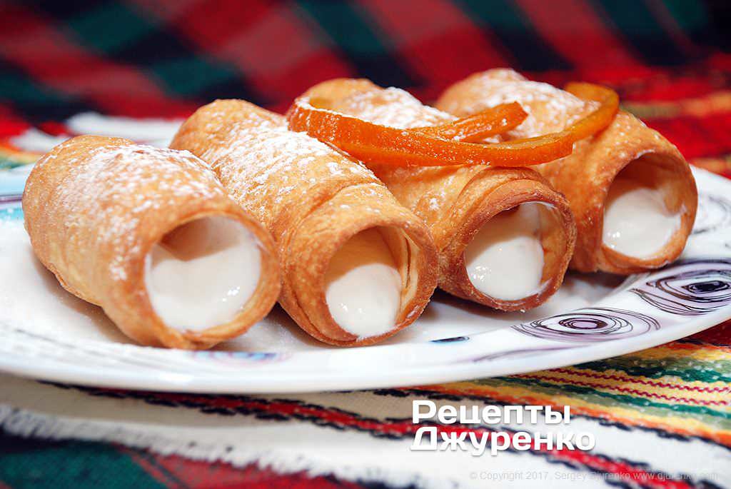 канноли