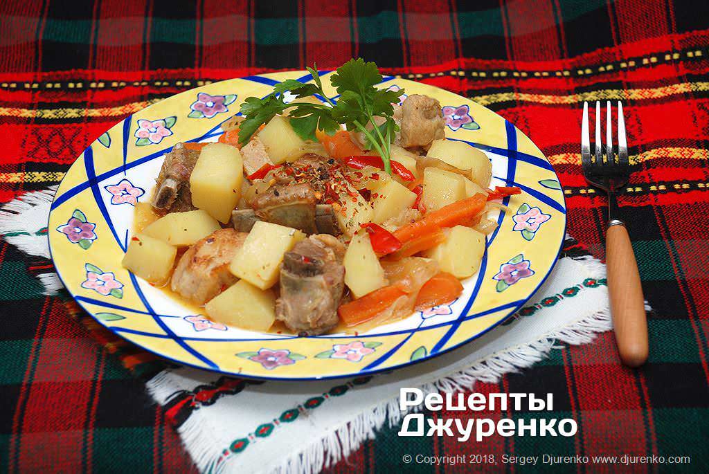 свиные ребра с картошкой