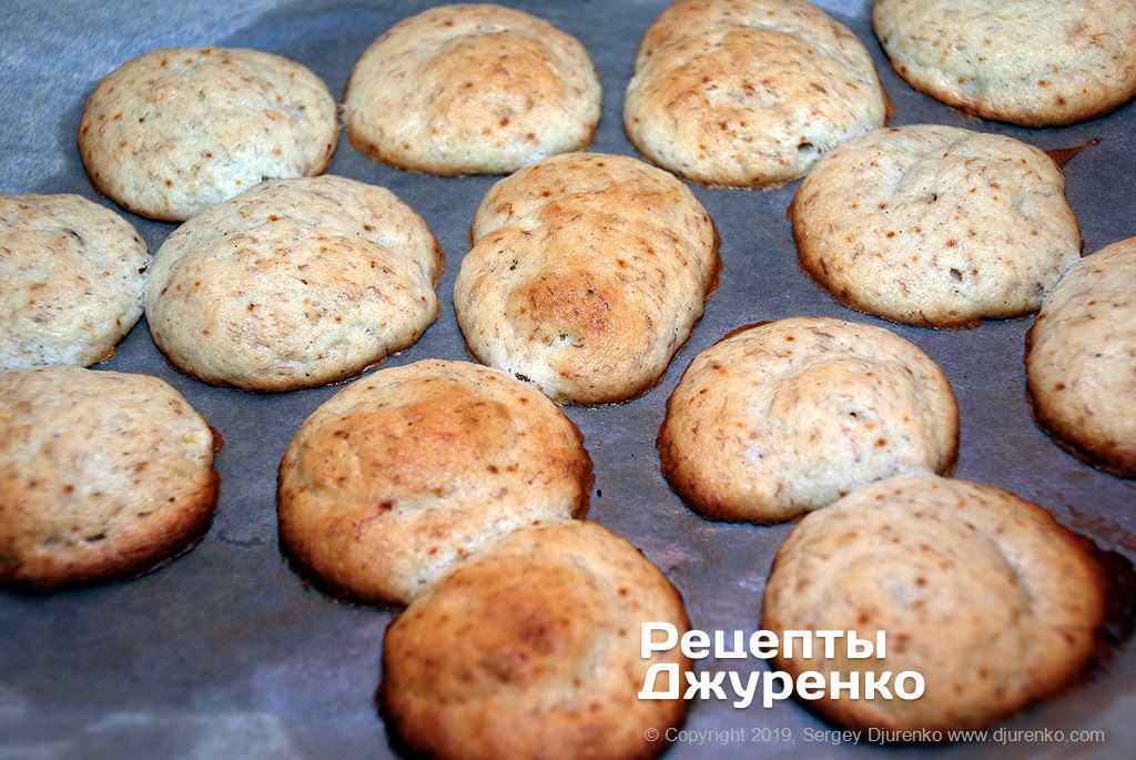 Brown banana cookies.