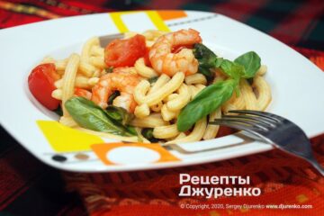 Макароны с креветками