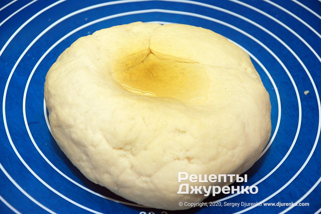 Треба трохи рослинної олії.