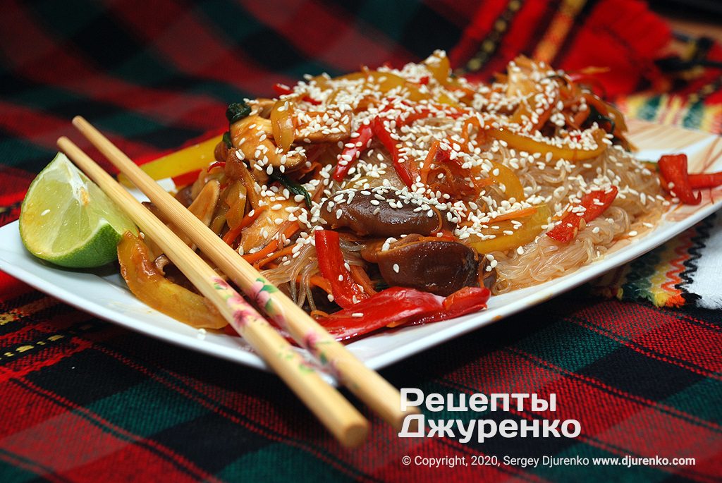 Фото рецепта: Фунчоза с овощами
