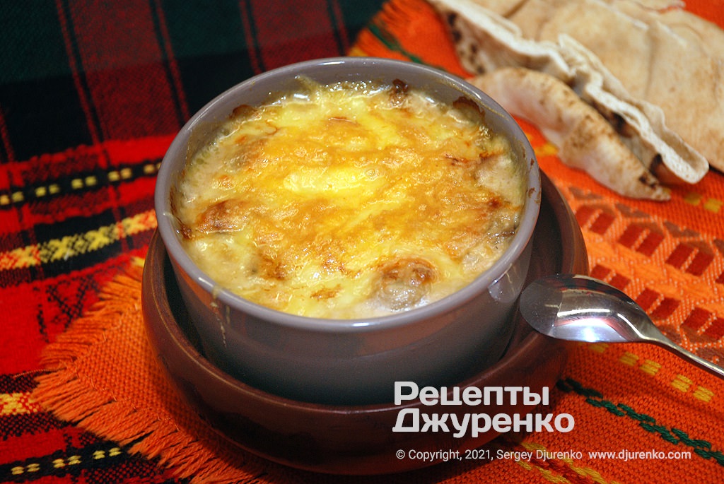 Рецепт приготування Жульєн із печериць Жульєн із печериць