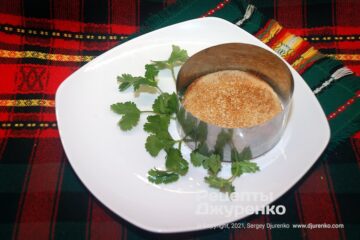 Якщо хочете, заздалегідь підсмажте кілька скибочок хліба для подачі.