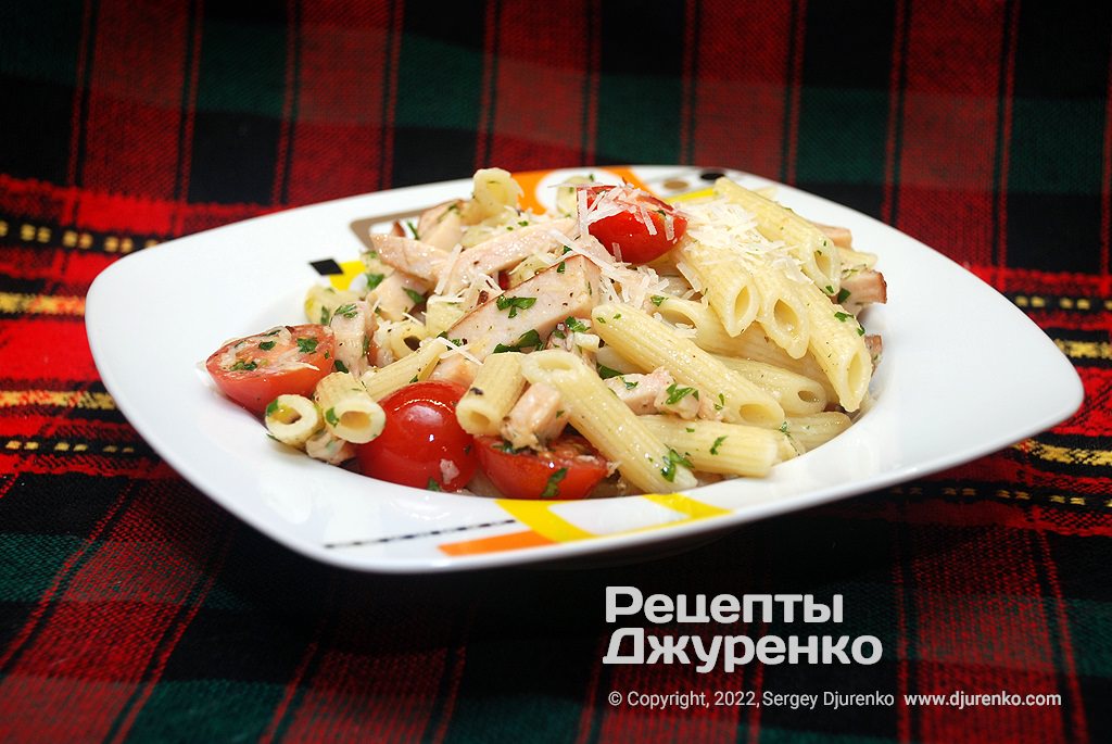 Паста с копченой курицей