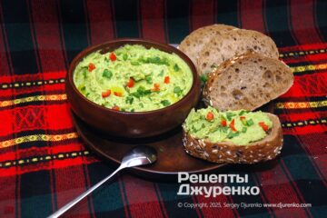 Хумус из зеленого горошка