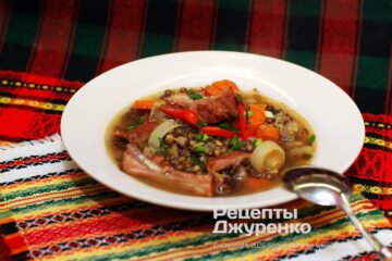 Суп с копченостями и чечевицей