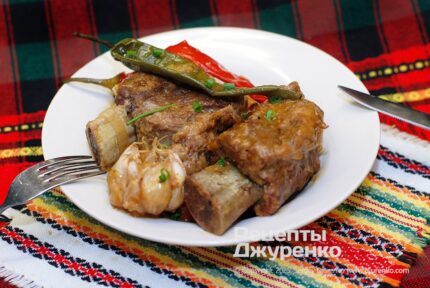 Тушеные говяжьи ребра