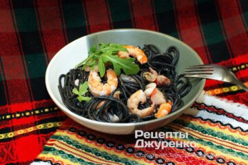 Черные спагетти с морепродуктами