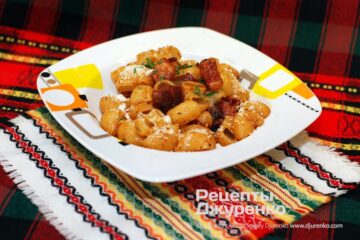 Паста с панчетта, паприкой и пармезаном
