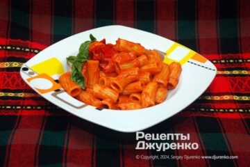 Паста с соусом из болгарского перца