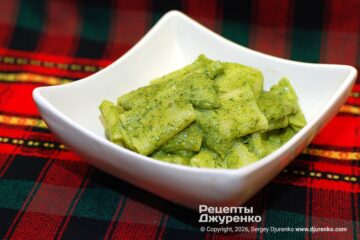 Паккери с фисташковым песто с сыром и базиликом