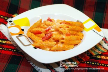Паста пенне с крем-соусом из сладкого перца