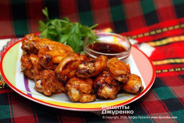 Крылышки с шрирача и медом